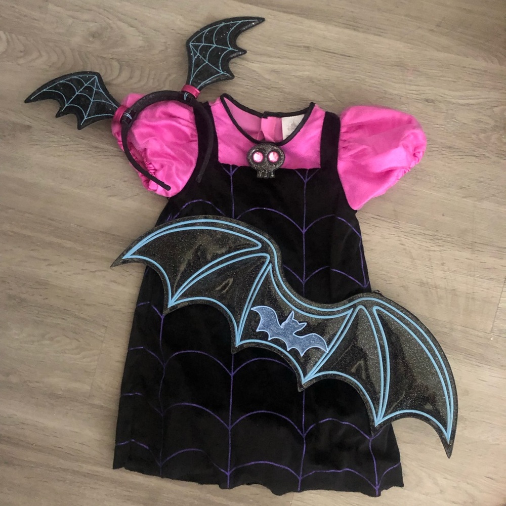 Disney Vampirina Halloween Costume w/Accessories